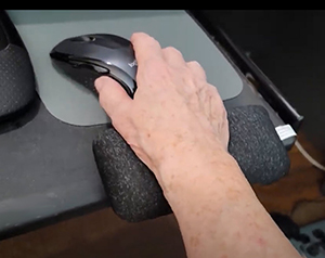 wrist protector falling off keyboard tray